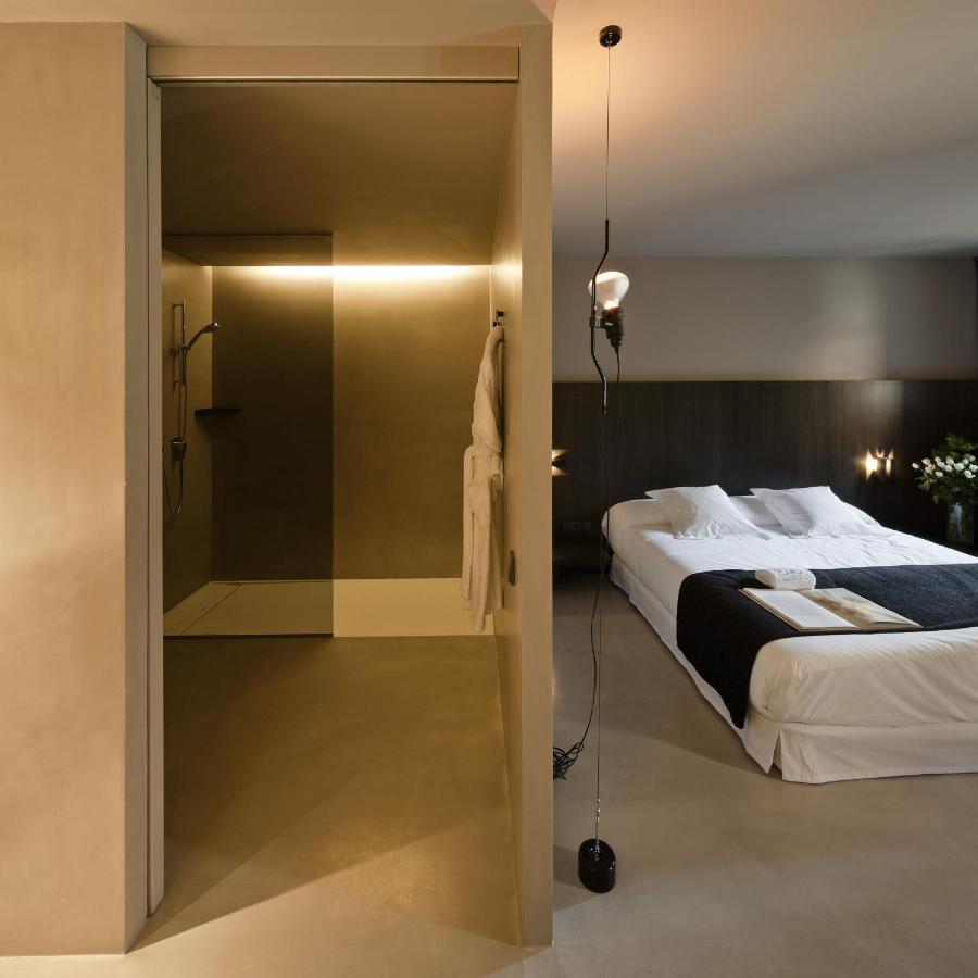 カロ ホテル バレンシア エクステリア 写真 A room at the hotel