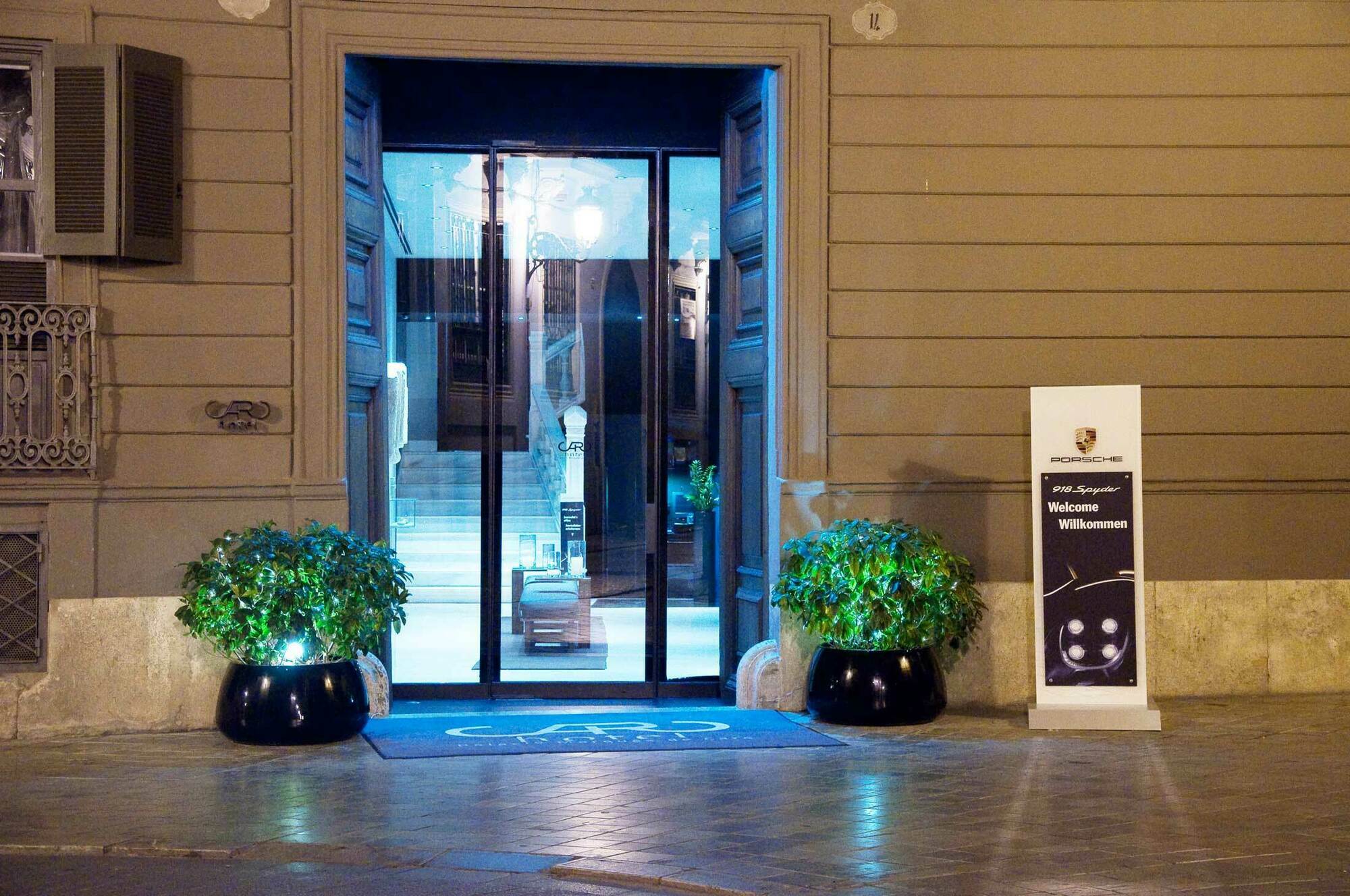 カロ ホテル バレンシア エクステリア 写真 Entrance to the hotel